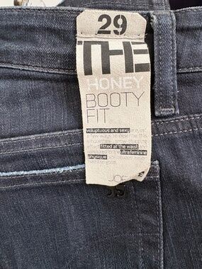 Joe’s honey booty fit